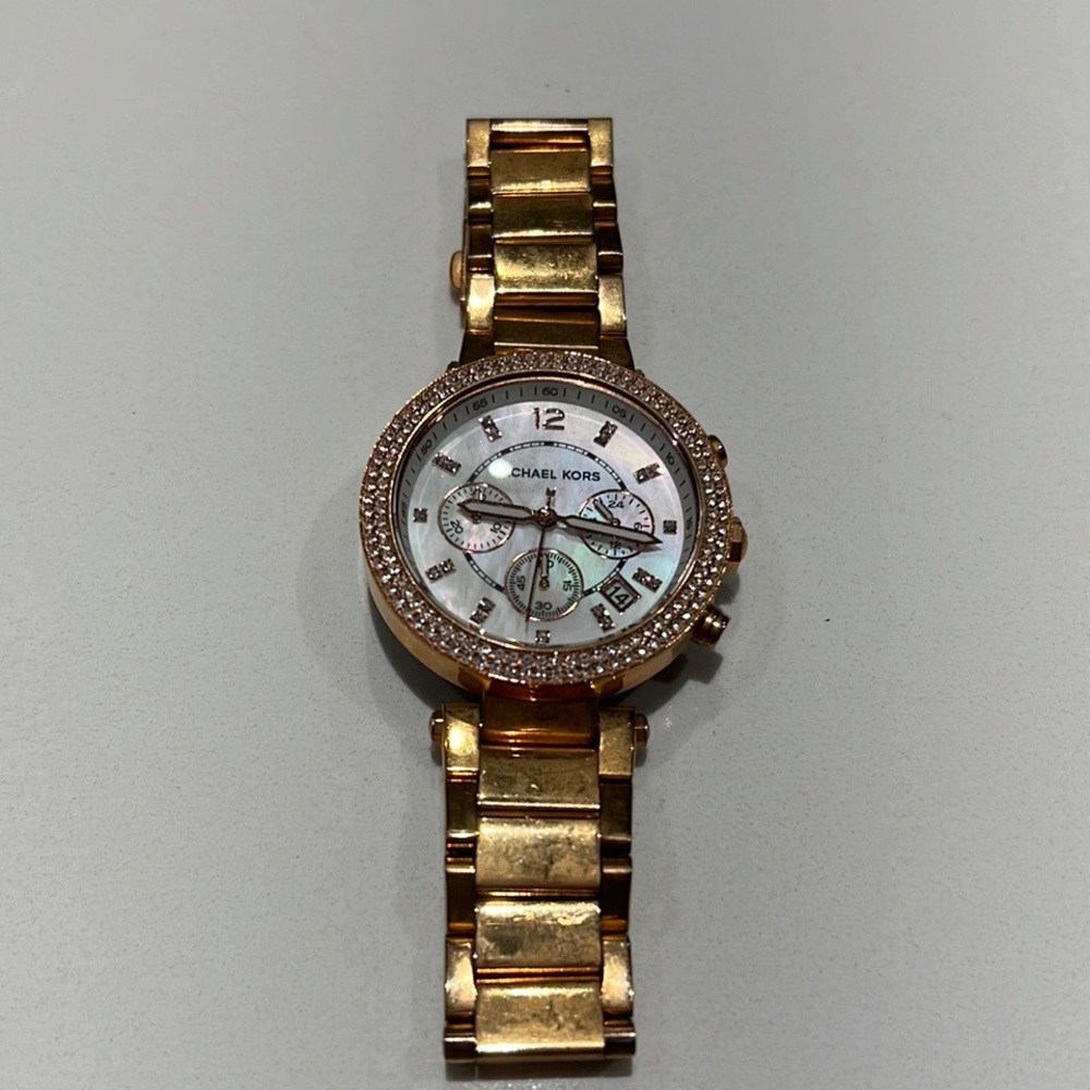 Rose Gold Michael Kors Women’s Watch - Picture 5 of 5